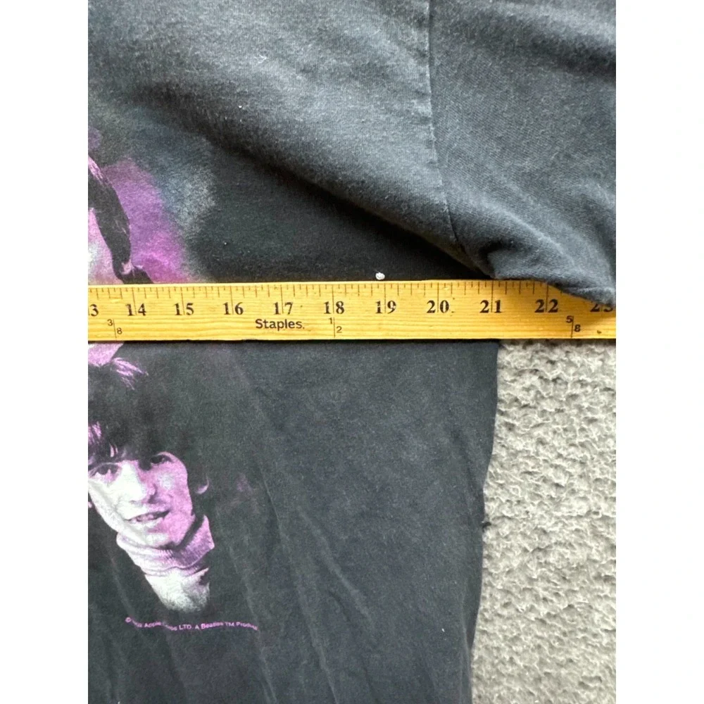 Vintage 2002 Apple Corps The Beatles Graphic Short Sleeve T-Shirt Black Size L